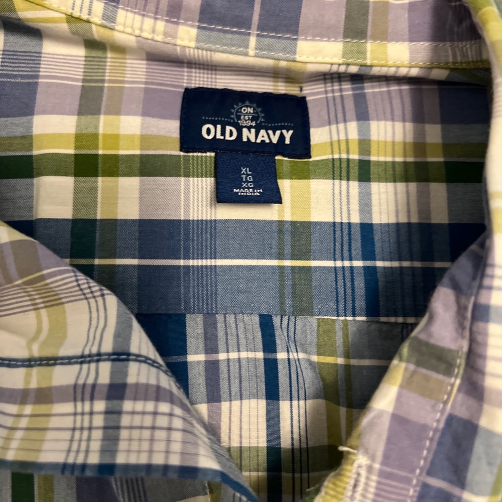 Mens old navy button down short sleeve XL - Picture 2 of 4